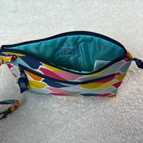 C.R. Gibson for Iota Chic "Flock of Colour" 3-Piece Tote Travel Bag Set Brown - Picture 13 of 16